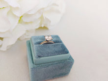 Load image into Gallery viewer, Ice Blue Square Velvet Single Ring Box
