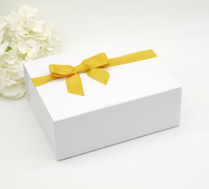 Magnetic Gift Box with ribbon bow in choice of colour