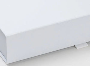 White A6 Luxury Slimline Magnetic Gift Box zoom