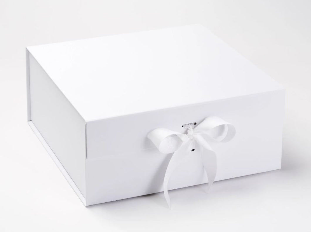White Extra Large Luxury Magnetic Gift Box with Ribbon