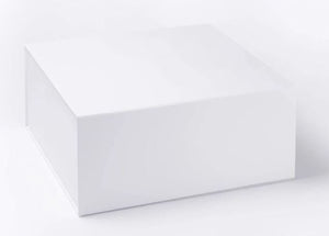 White Extra Large Magnetic Hamper Gift Box front