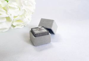 Grey Small Square Velvet Single Ring Box oblique