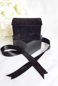 Black Luxury Suede Double Ring Box 5