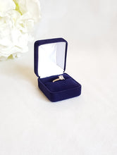 Load image into Gallery viewer, Navy Blue Single Ring Box zoom
