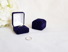 Load image into Gallery viewer, Navy Blue Single Ring Box display zoom

