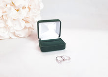 Load image into Gallery viewer, Green Velvet Double Ring Box 4
