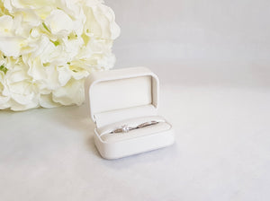White Leatherette Double Ring Box 1