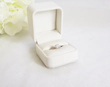 Load image into Gallery viewer, White Leatherette Single Ring Box zoom

