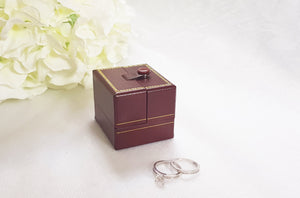 Red Double Door Leatherette Traditional Style Double Ring Box 1