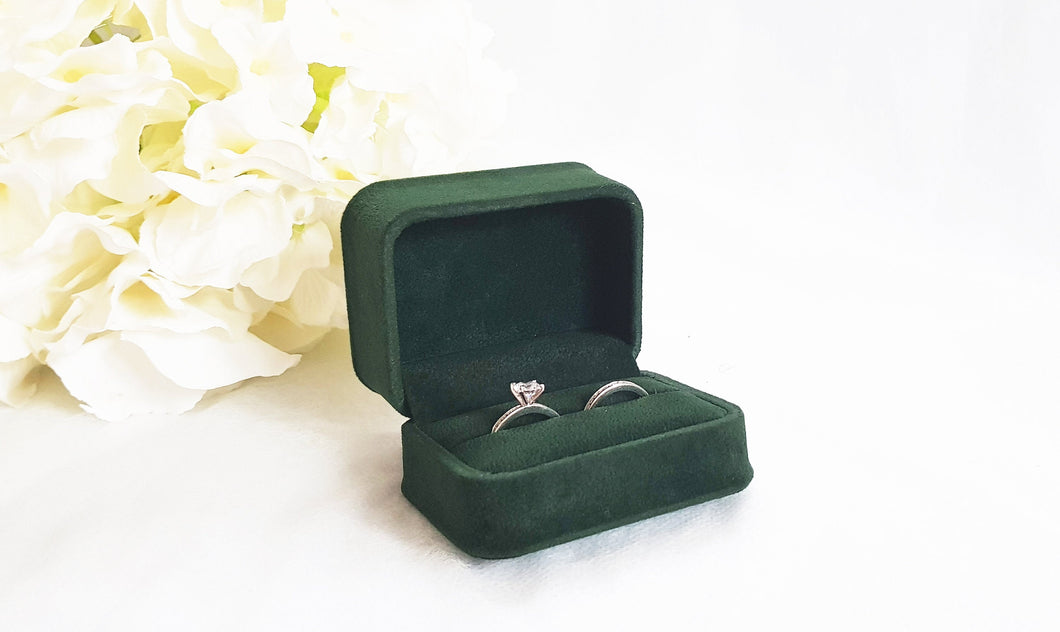 Green Luxury Suede Double Ring Box 1