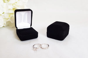 Black Velvet Single Ring Box - White Interior zoom