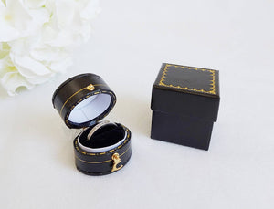 Black Vintage Style Traditional Heirloom Single Ring Box with box