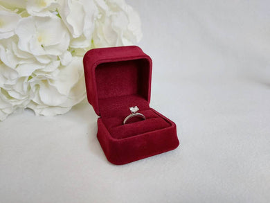 Red Luxury Suede Single Ring Box title